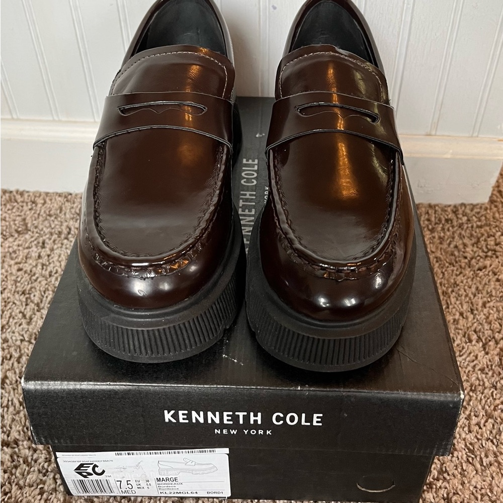 NIB women’s Kenneth Cole Marge Lug Sole Loafers